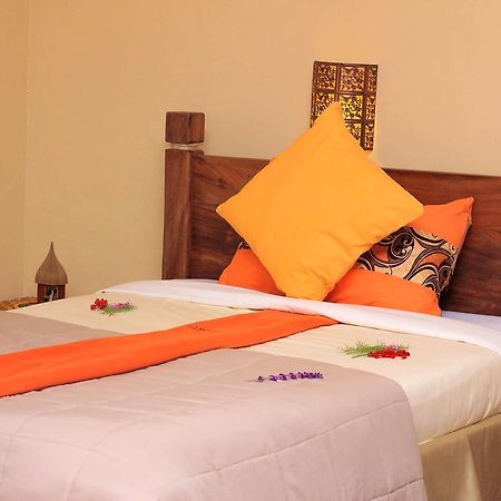 Lake Mulehe Gorilla Lodge Kisoro Екстериор снимка